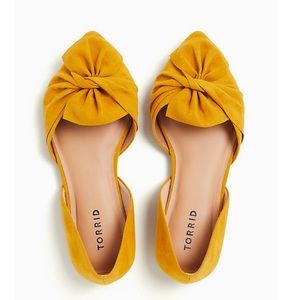 Yellow flats - wide width